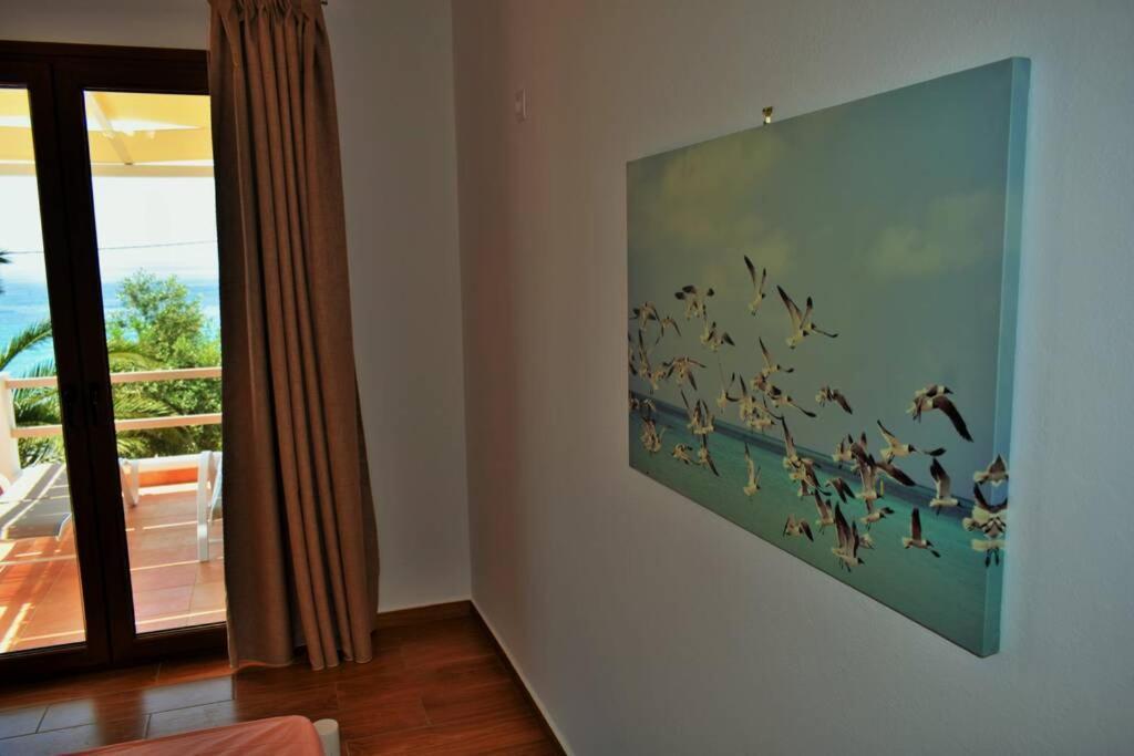 Meltemi Appartment Патитири Екстериор снимка