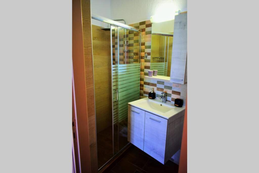 Meltemi Appartment Патитири Екстериор снимка